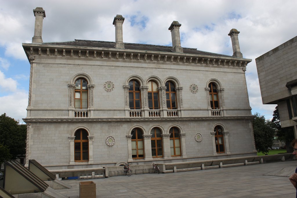 IMG_6556.JPG -  Trinity College  in Dublin