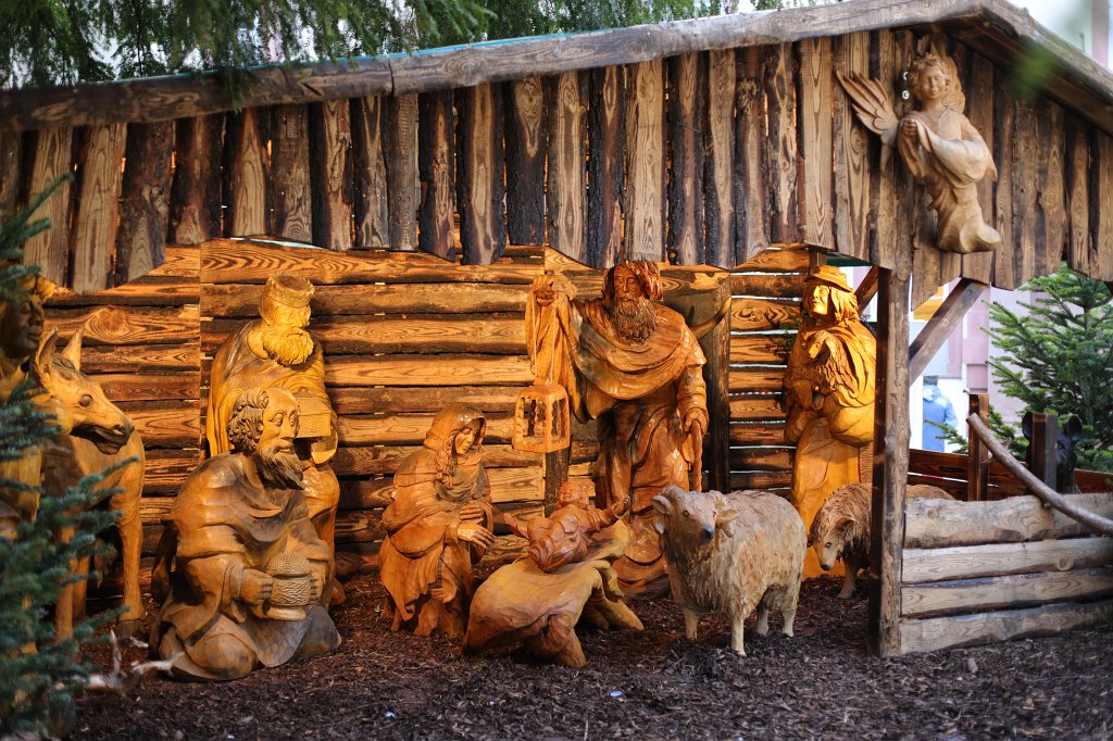 574A0561.JPG - Krippe auf dem Bad Homburger Weihnachtsmarkt