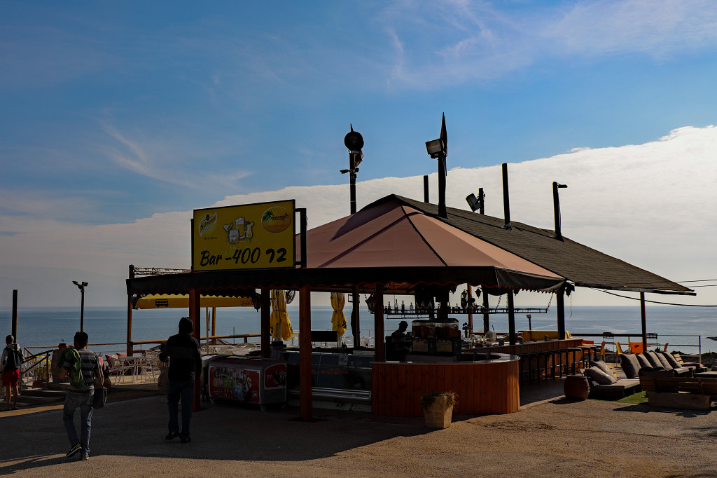 574A1505_c.jpg - Bar -400 gots its name because it is located 400 meters below sea level. Luckily, as you can see, it isn't underwater as the  Dead Sea  is even some meters below it. It is probably the lowest bar in the world.