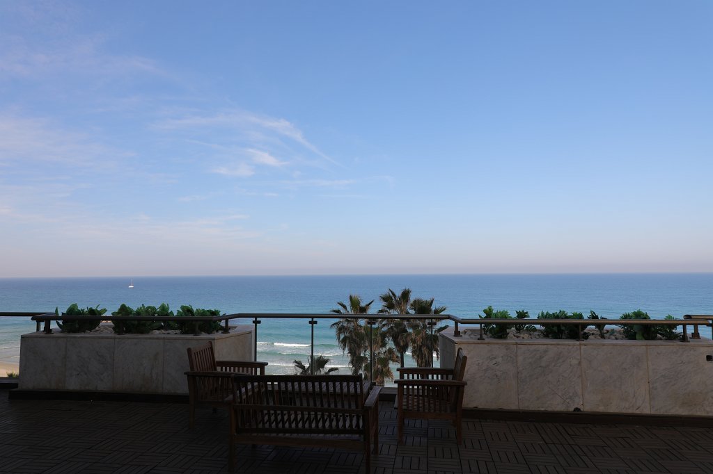574A1869.JPG - Herzliya beach and the Mediterranean Sea