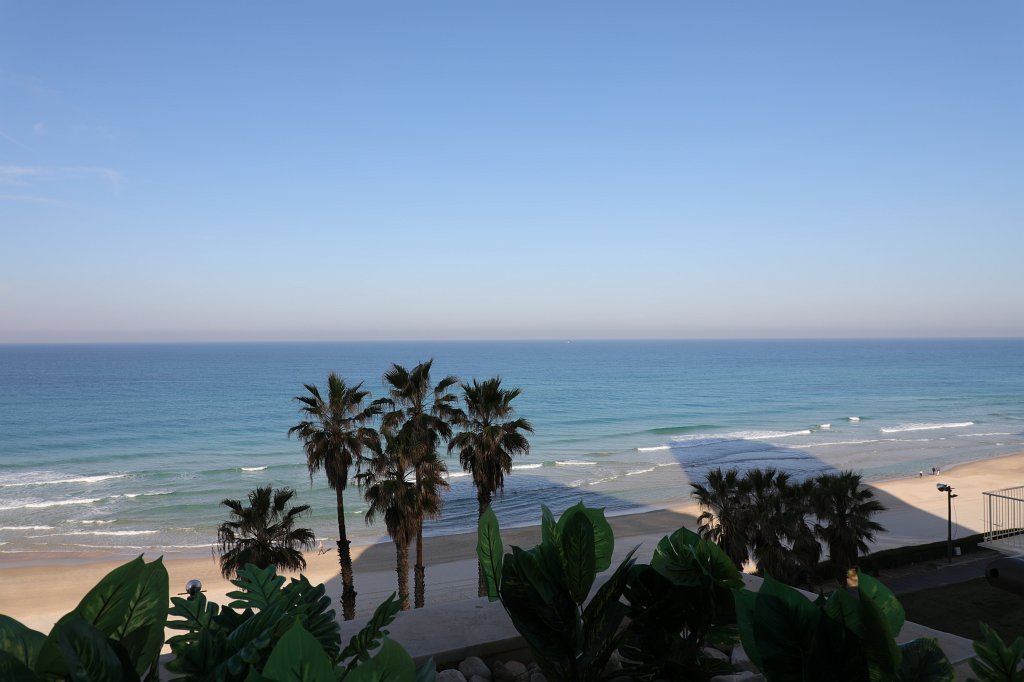 574A1871.JPG - Herzliya beach and the Mediterranean Sea