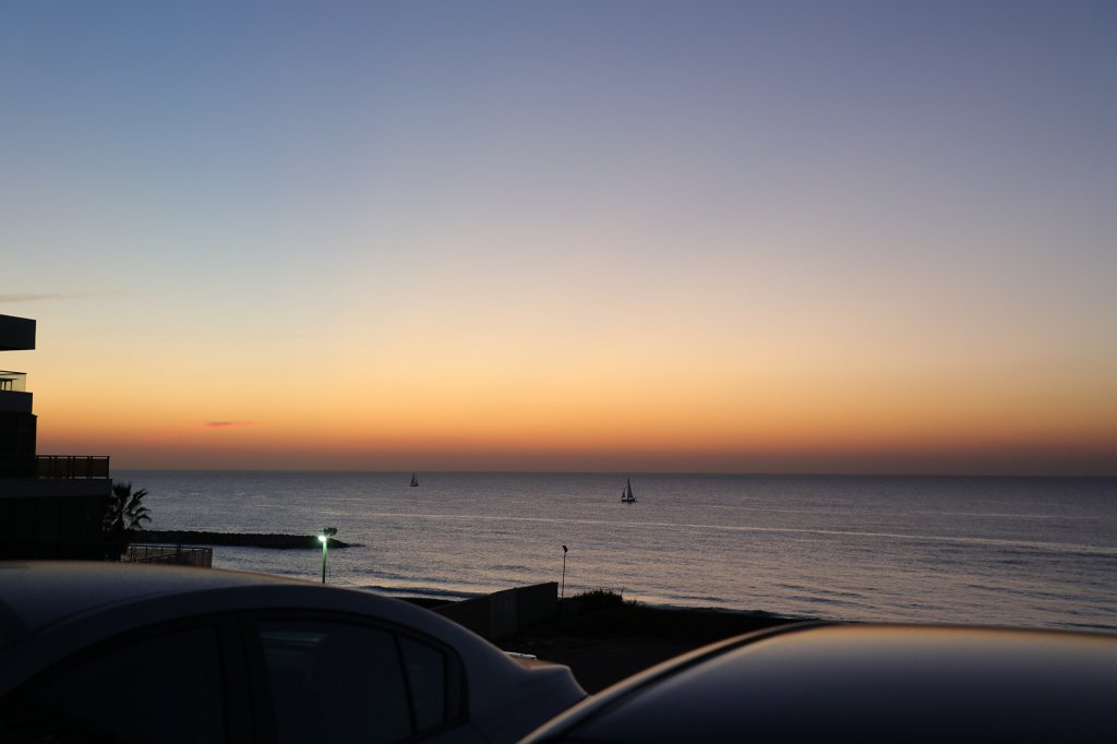 574A1954.JPG - Dusk at Herzliya beach and the Mediterranean Sea
