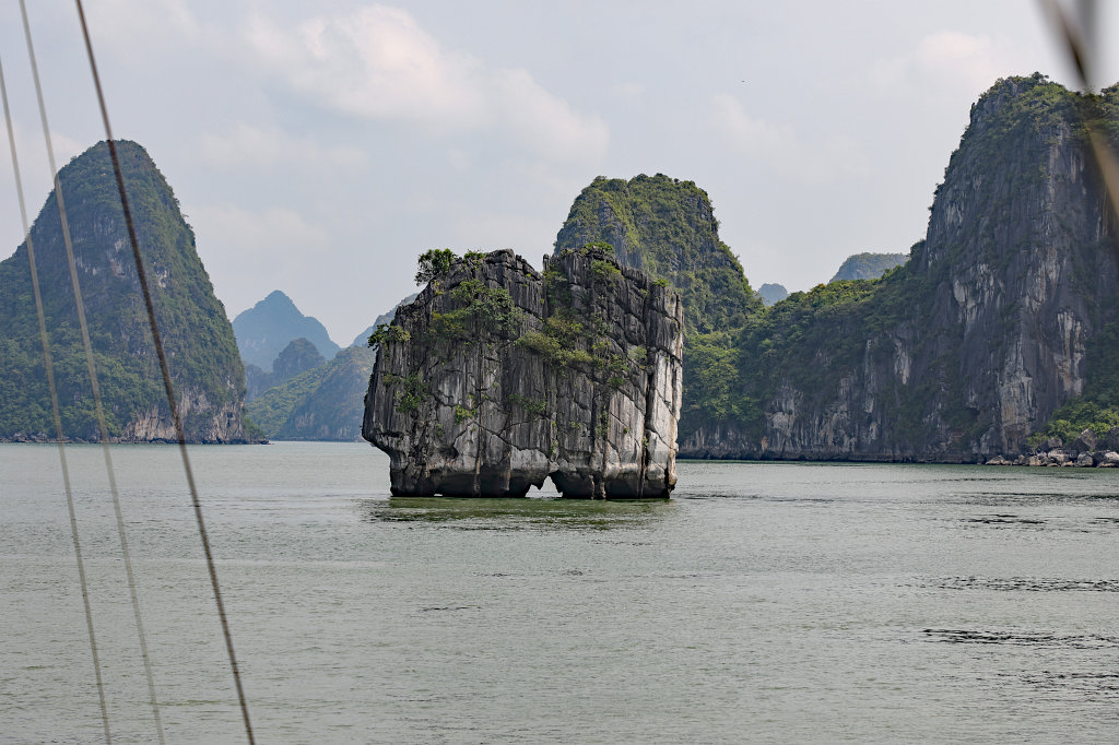 574A6190_c.jpg - Cruising  Hạ Long Bay 
