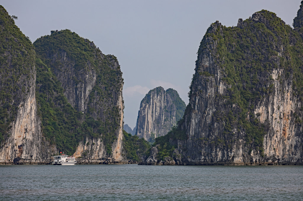 574A6426_c.jpg - Cruising  Hạ Long Bay 