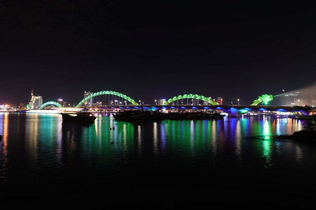 574A7976.JPG -  Dragon Bridge   Danang . Each Saturday and Sunday evening at 9PM the dragon "breathes" fire or water. In our case it was water but still a show.