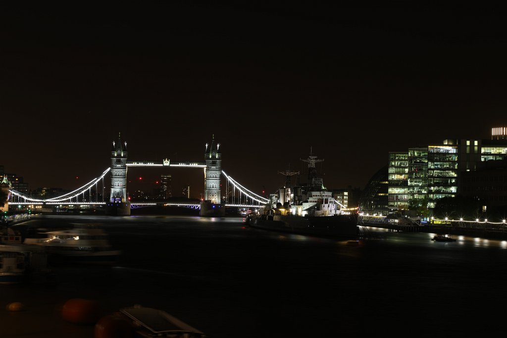 574A9787.JPG -  Tower Bridge  and  HMS Belfast 