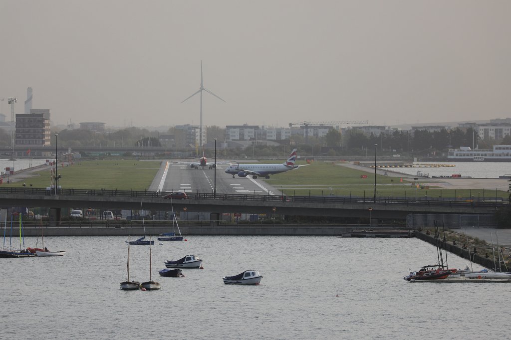 574A9901.JPG -  London City Airport 