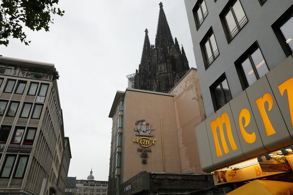 574B7561.JPG -  4711 