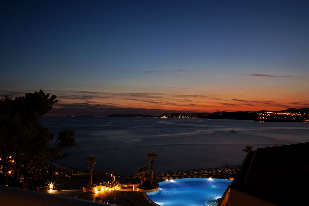 574B1767_c.jpg - Sunset over  Split 