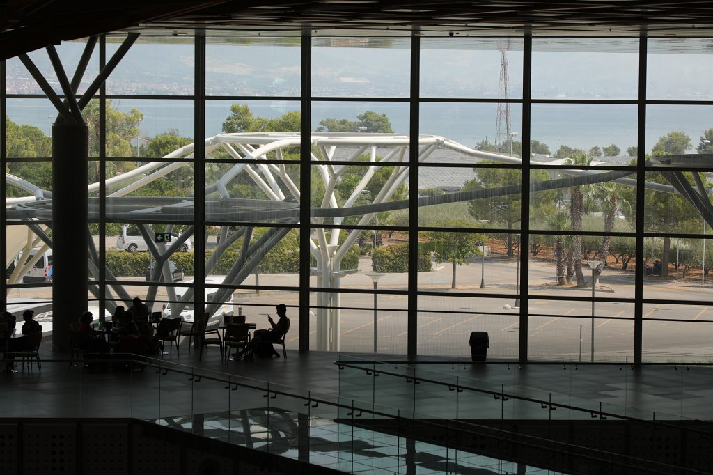 574B3103.jpg -  Split airport 