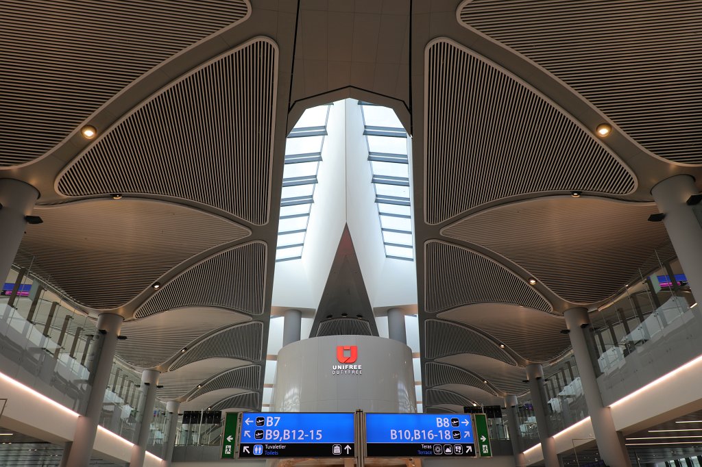 574B3169.JPG -  Istanbul Airport 