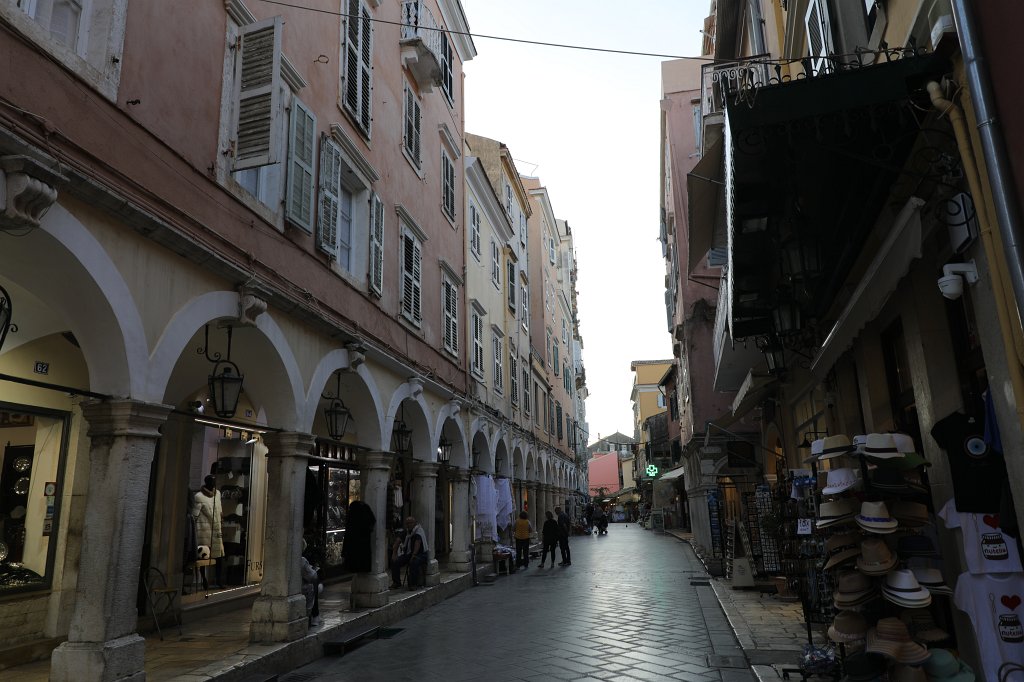 574B3900.JPG - Streets of  Corfu city 